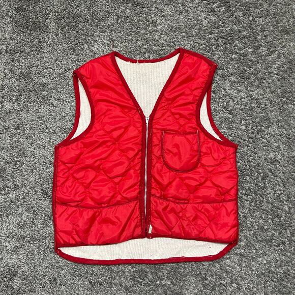 Vintage 60s Insulated Vest Full Zip Distressed Nylon Lightweight Workwear Red - Picture 12 of 12